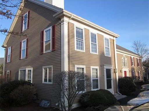 1st image of 14 Essex Green Ln