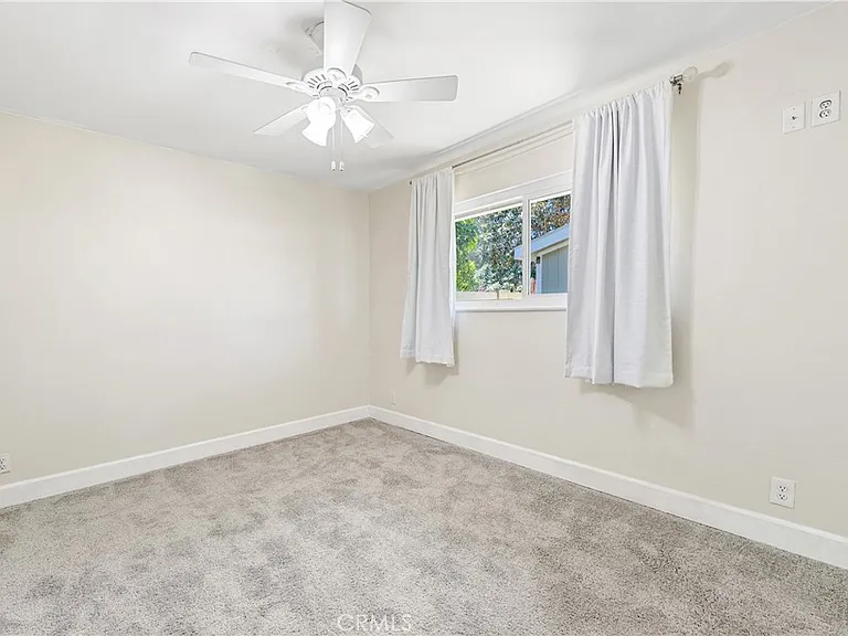 16311 Woodstock Ln — Photo 41