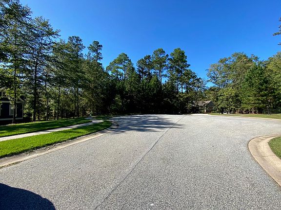 4th image of 502 Eagles Way NE