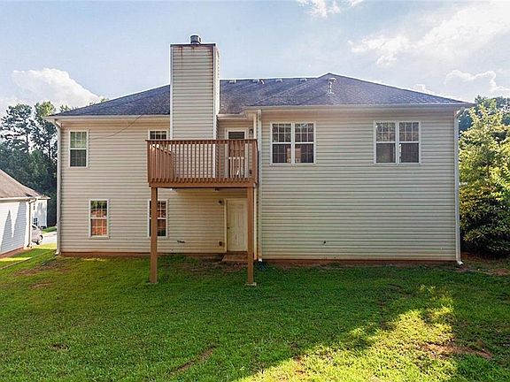 5th image of 5566 Mayfair Crossing Dr