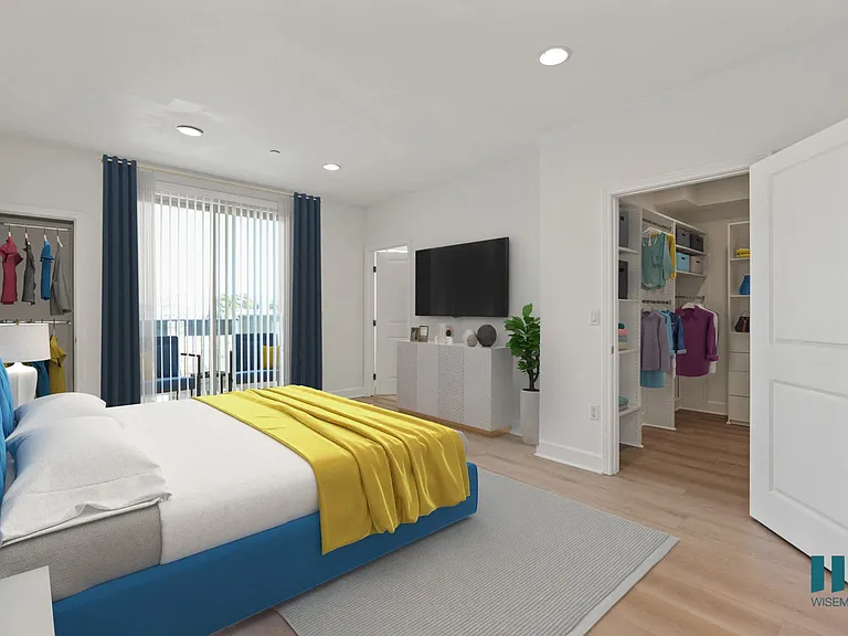 Large-Size Bedroom with Bathroom and Walk-In Closet with Built-In Organizers