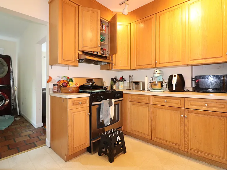 40 Atherton Rd #2 — Photo 6