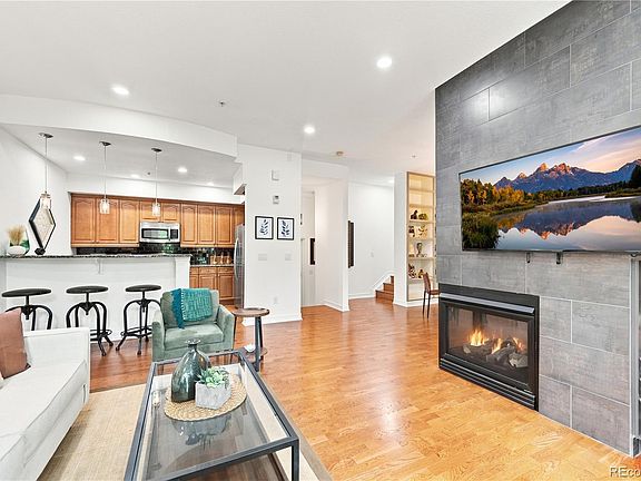 4th image of 2932 E 17th Avenue