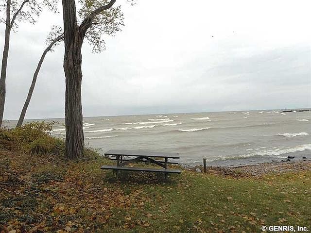 2nd image of 1056 Lake Rd