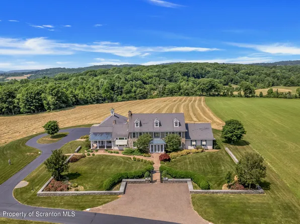 2116 Laurel Hill Rd, Clarks Summit, PA 18411