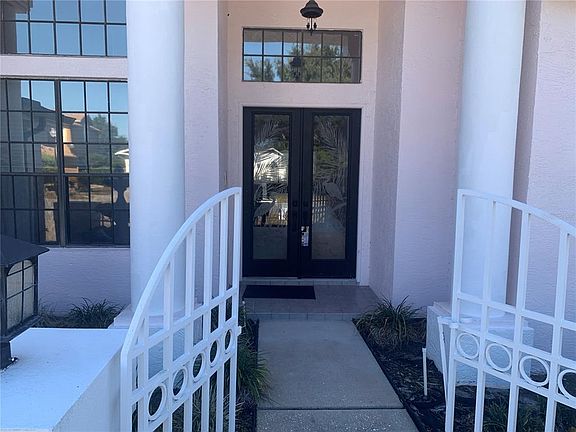 3rd image of 8406 Glengarry Pl