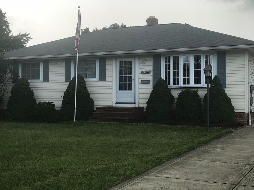 1st image of 35505 Hobbie Dr