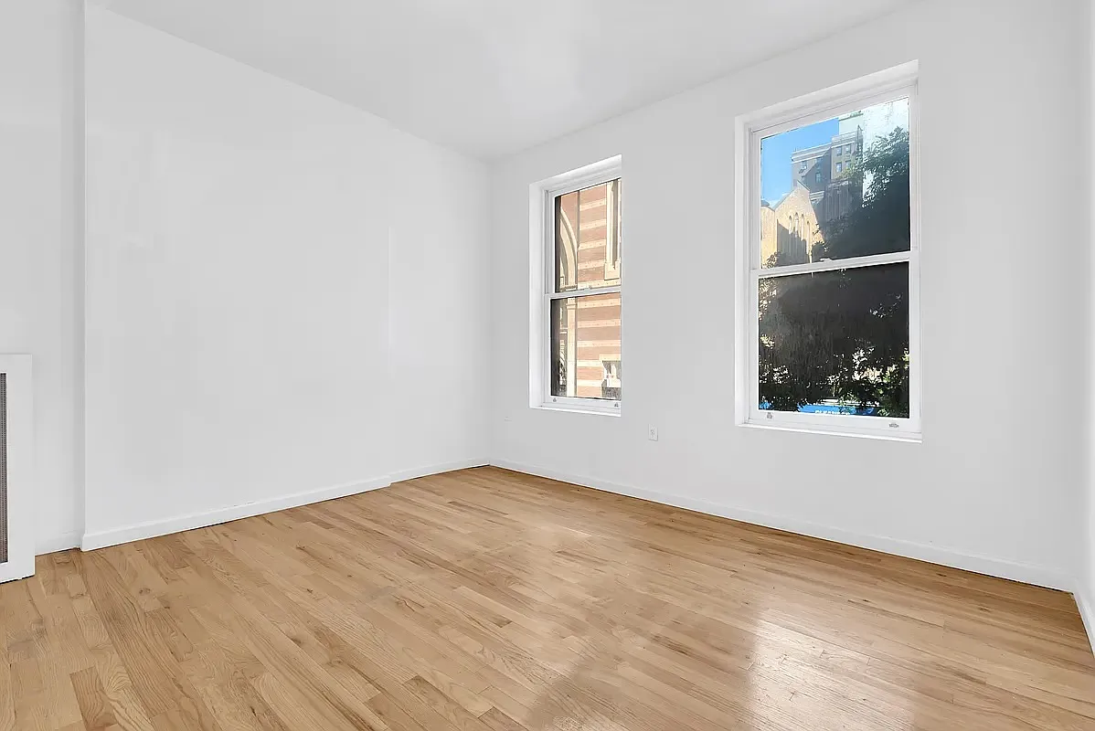200 West 82nd Street — Photo 4