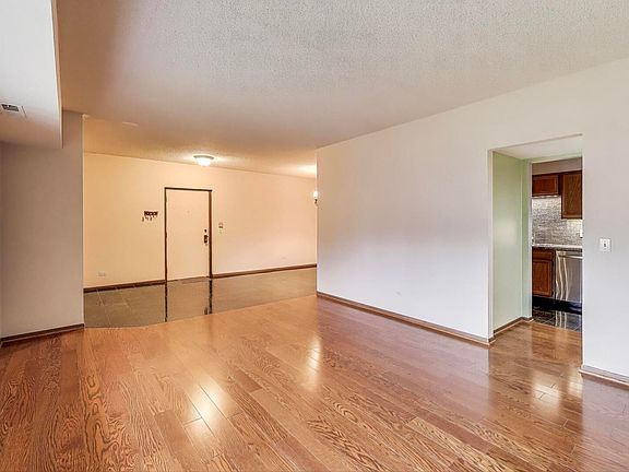 4th image of 330 Highwood Ave APT 2A