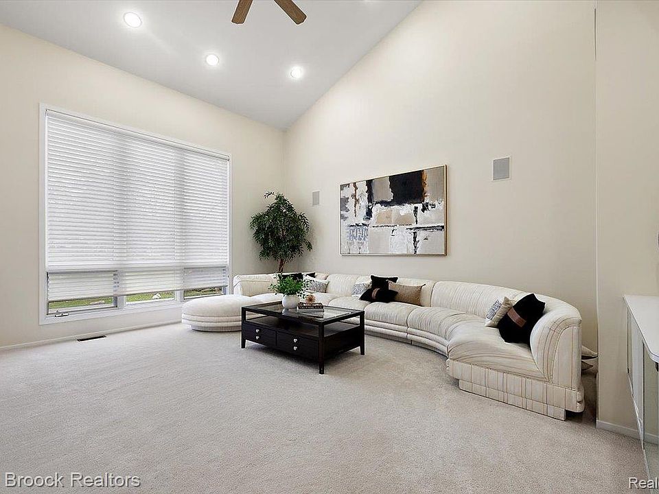 2295 Shore Hill Dr, photo 5
