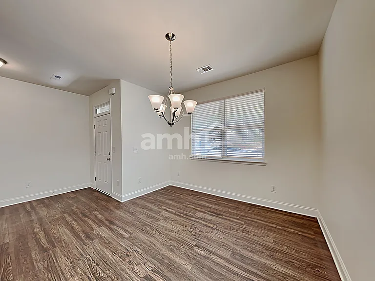 5120 Hudson Valley Dr — Photo 9