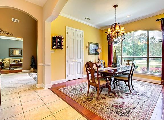 3rd image of 423 Parlange Dr