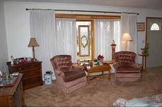 1st image of 1222 Iroquois Dr