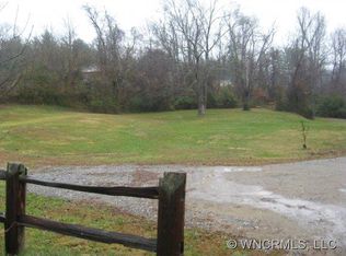 669-1 Sand Hill Rd, Asheville, NC 28806