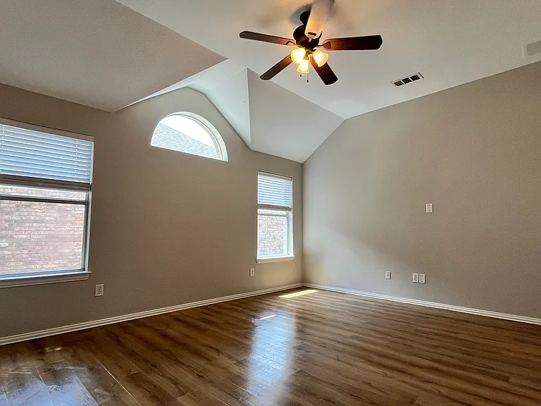 2109 Michelle Creek Dr — Photo 27