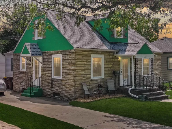 3020 Gladstone Ave, Rockford, IL 61101