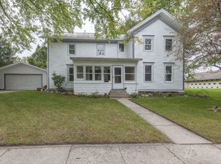 203 Courtland St, Rockford, MI