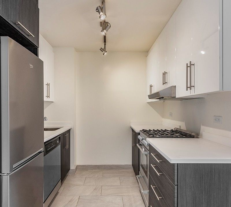 1st image of 360 W 34th St APT 7K