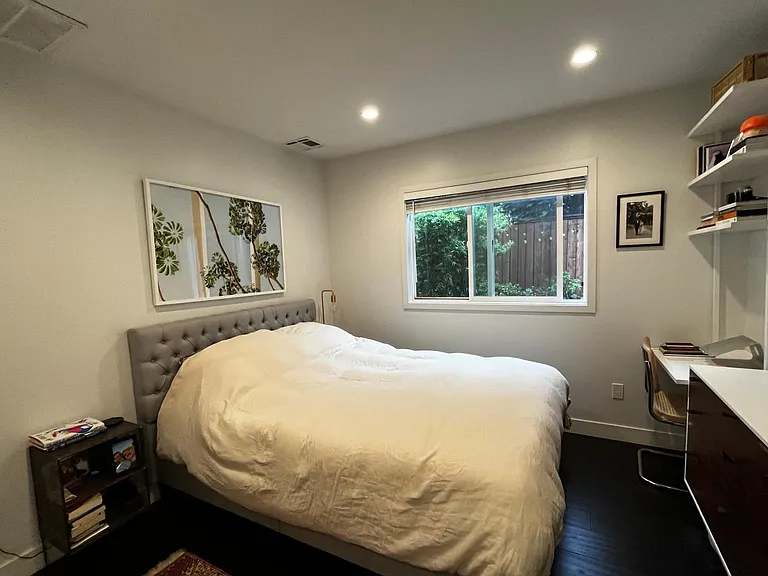 835 Waterloo St #835 — Photo 10