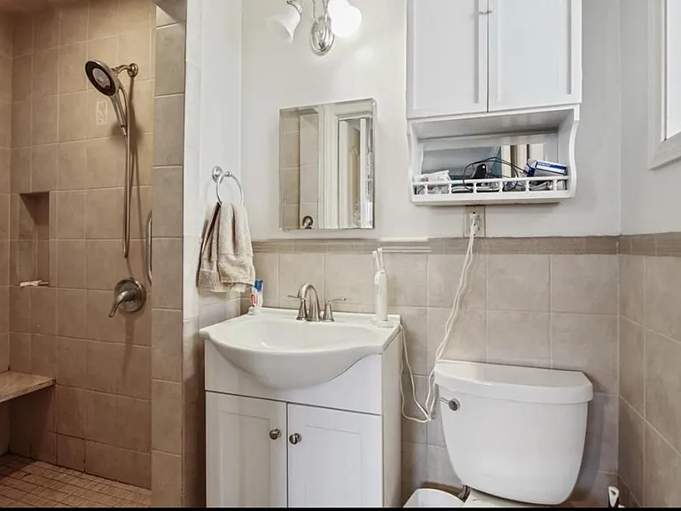 6440 Orleans Ave — Photo 4