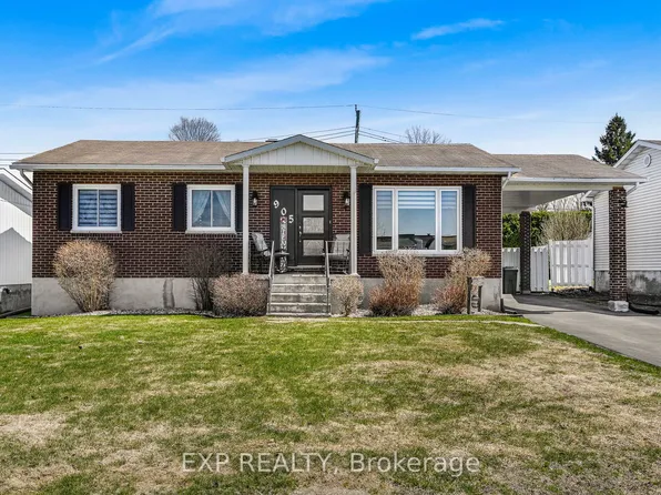 905 Ghislain St, Hawkesbury, ON K6A 3A8