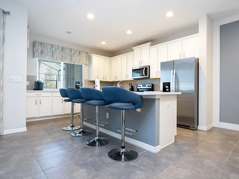 Carey Palm Cir — Photo 15
