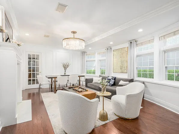 40 E 74th St APT 1, New York, NY 10021