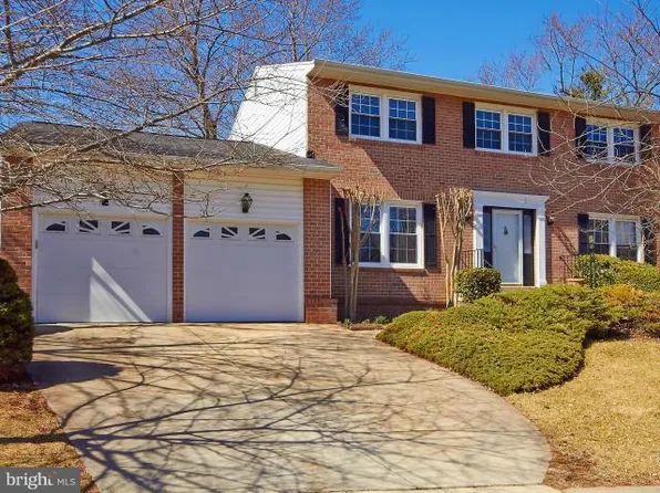 4082 Braxton Rd, Chantilly, VA 20151