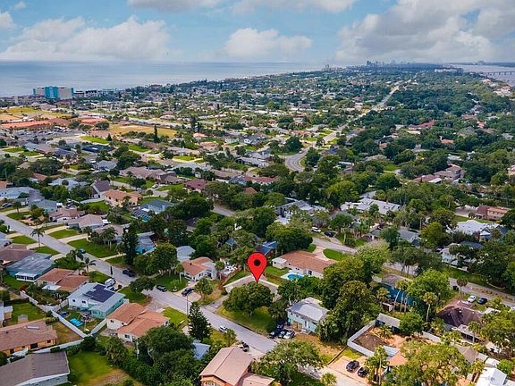 2nd image of 52 Plaza Dr