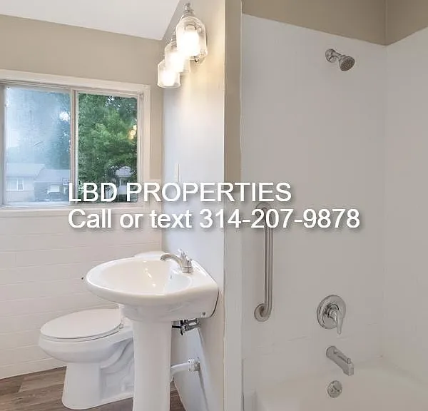 1690 Fernbrook Dr — Photo 18
