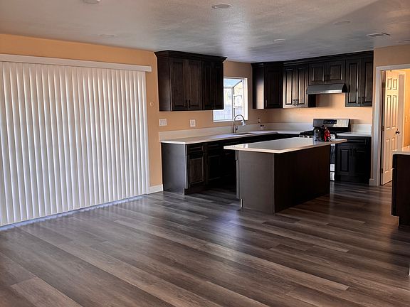5th image of 14632 Bromley St