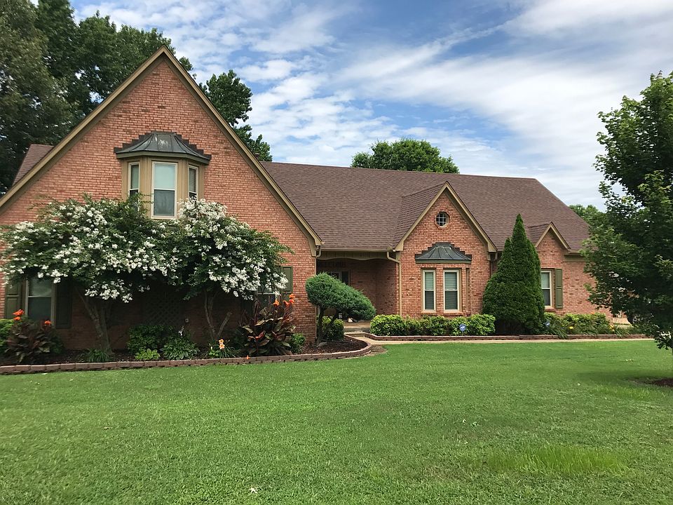 1st image of 4270 Oakland Dr