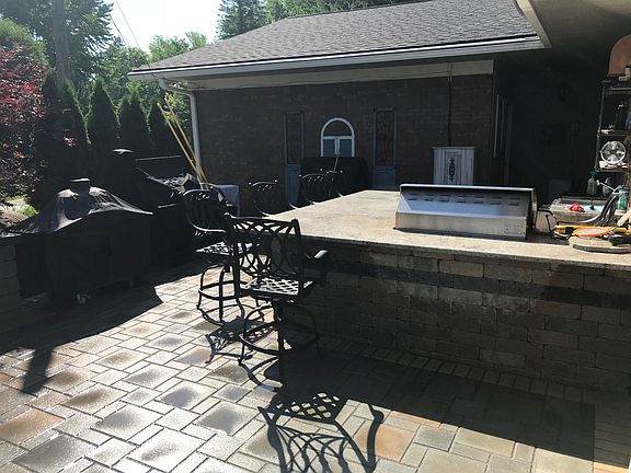 4th image of 9455 Lake Pointe Dr