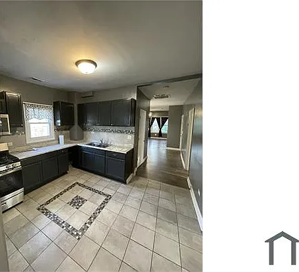 1110 E 93rd St #2 — Photo 7