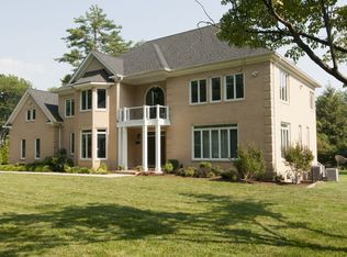 7200 Bells Mill Rd, Bethesda, MD 20817