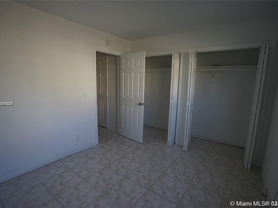 2nd image of 717 NE 10th Ave APT 8