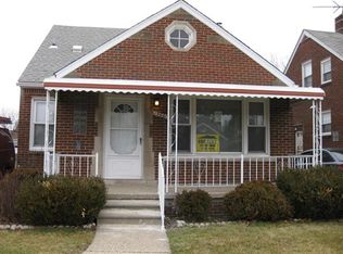 15661 Collinson Ave, Eastpointe, MI 48021