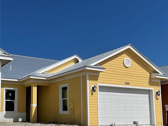 2nd image of 2015 Bridgepointe Cir #108.1