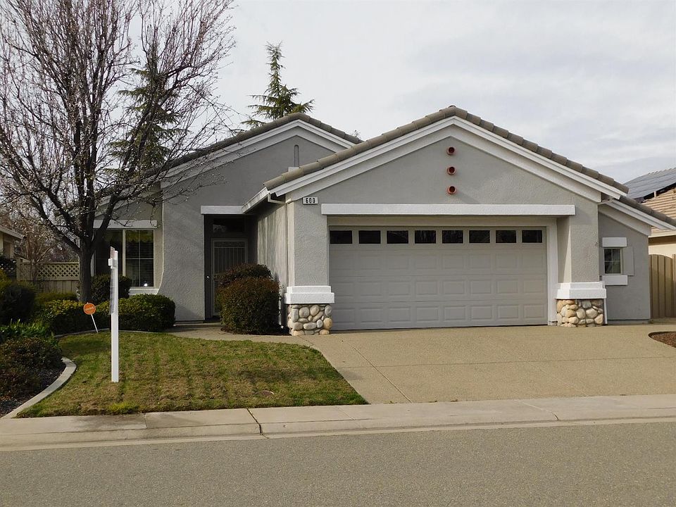 1st image of 600 Stockman Ln