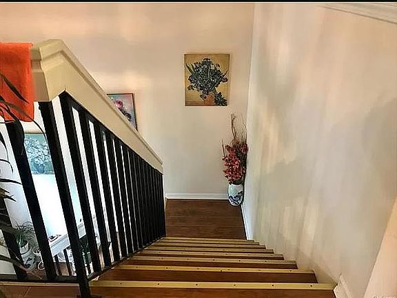 3rd image of 16728 Dover Dr #8
