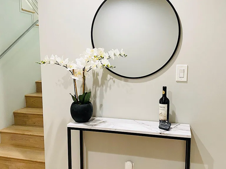 855 N McCadden Pl — Photo 4