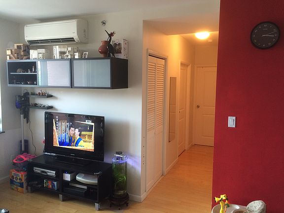 4th image of 3830 Parsons Blvd APT 6D