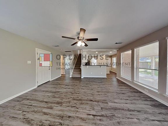 4th image of 6722 Oak Run Dr