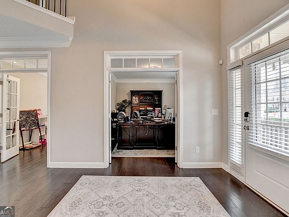 3rd image of 5525 Nesmith Ct