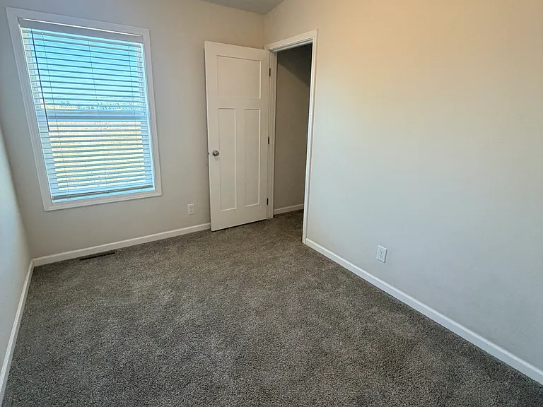 109 Grays Dr — Photo 7