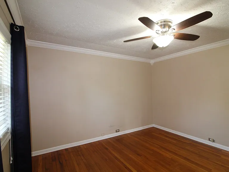 101 E Magnolia Ln — Photo 21