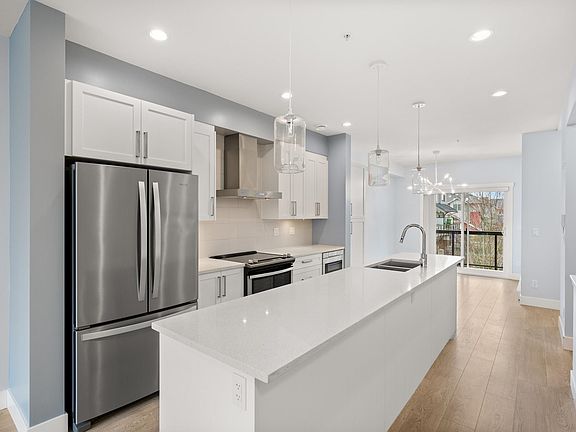 5th image of 20498 82nd Ave #145