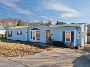 600 E Main St, Mannington, WV 26582