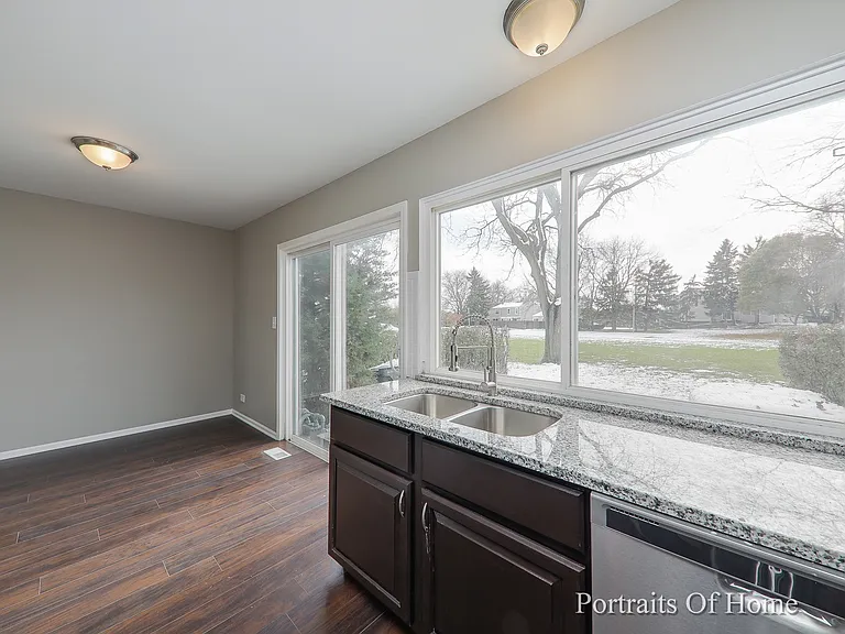 2069 Sutherland Pl — Photo 4