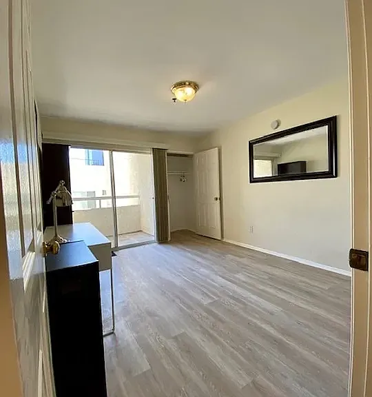 10960 Ashton Ave #306 — Photo 6
